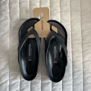 BRAND NEW Birkenstock thong sandals